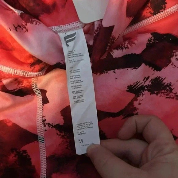 Fabletics High Waisted Printed 7/8 Yoga Pants-Size Medium - Picture 4 of 5